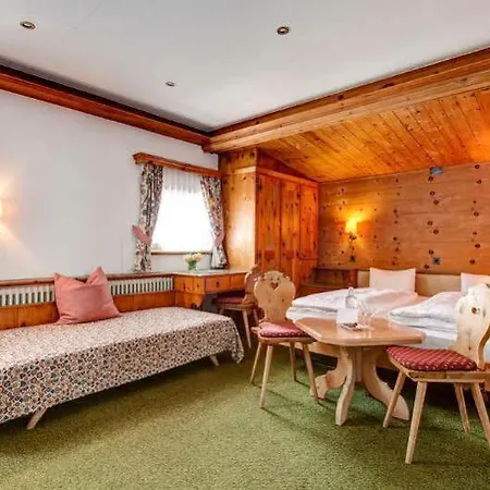 Hotel Parsenn 3*
